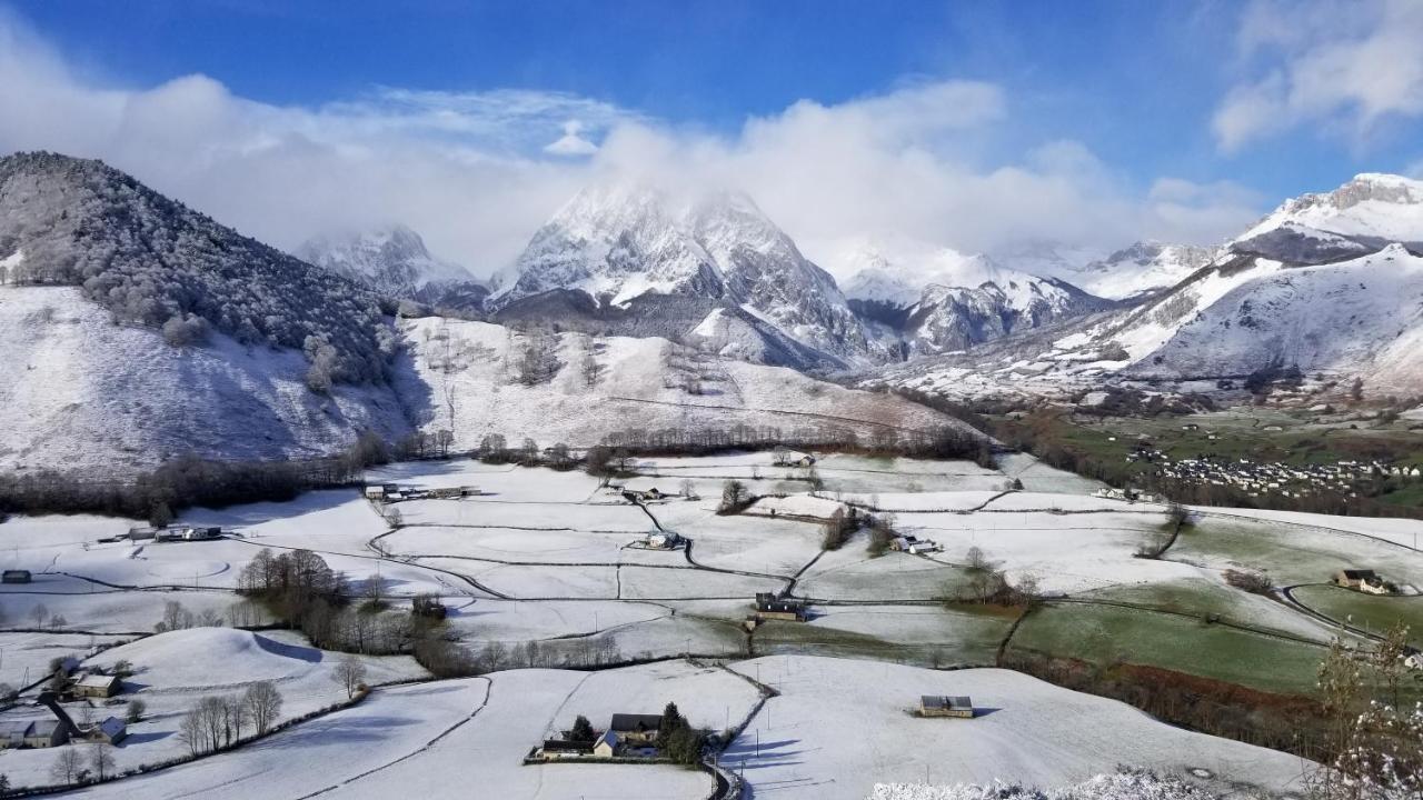 Gite De Montagne Du Plateau De Lhers- Accueil Randonneurs Accous 외부 사진