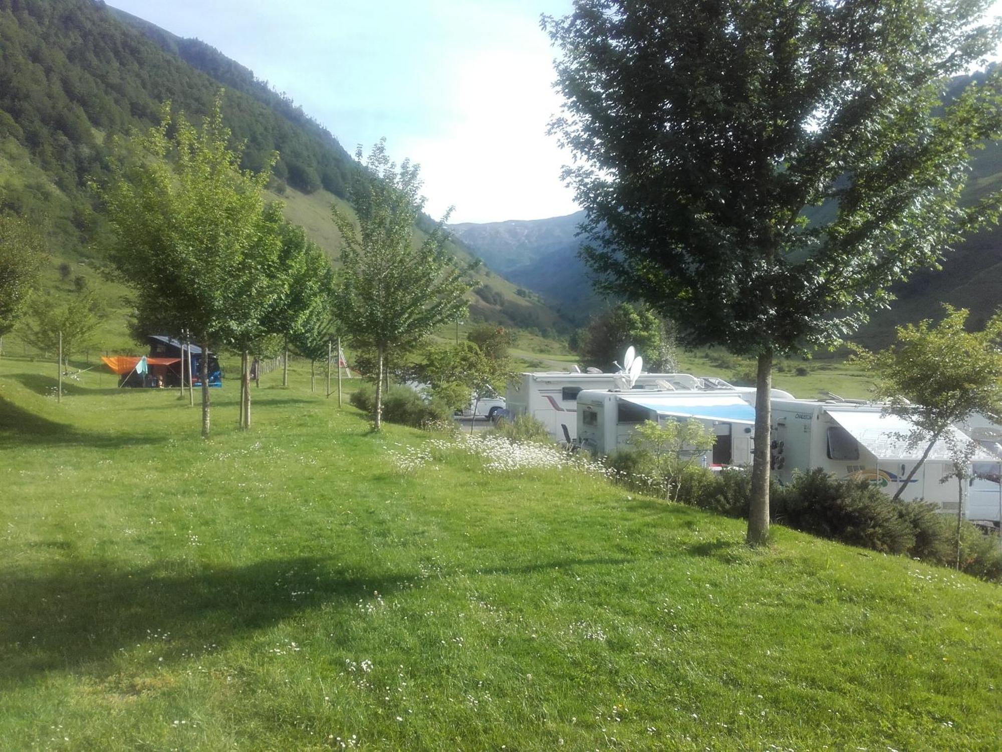 Gite De Montagne Du Plateau De Lhers- Accueil Randonneurs Accous 외부 사진