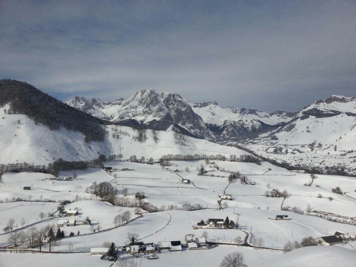 Gite De Montagne Du Plateau De Lhers- Accueil Randonneurs Accous 외부 사진